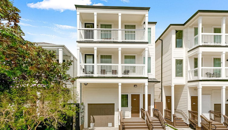 Photo 1 - Breathtaking Condos Near French Quarter