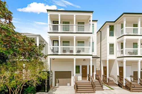 Foto 1 - Breathtaking Condos Near French Quarter