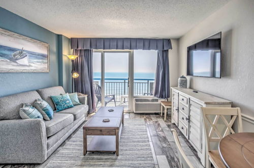 Photo 26 - Airy Oceanfront Myrtle Beach Condo w/ Balcony