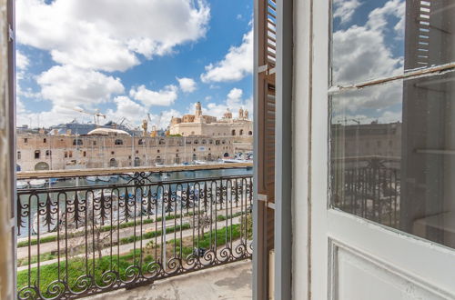 Photo 22 - Marina View - Front of Sea Cospicua