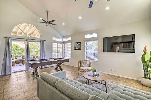 Foto 3 - Sunny Indio Home w/ Private Pool & Game Room