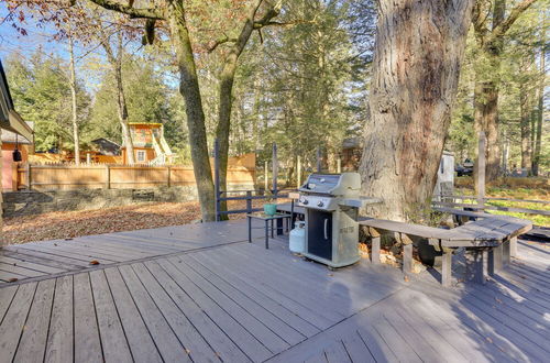 Photo 27 - Cozy Catskills Cottage: Creekside Deck & Fire Pit