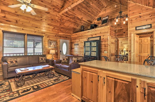 Photo 7 - Smoky Mountain Cabin w/ Game Room & Hot Tub