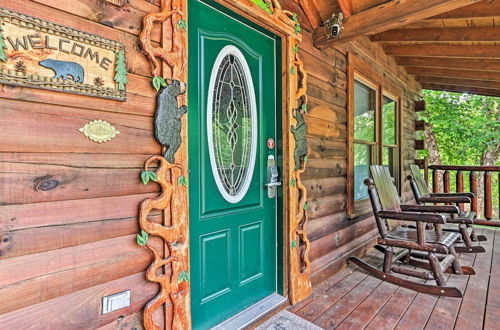 Photo 3 - Smoky Mountain Cabin w/ Game Room & Hot Tub