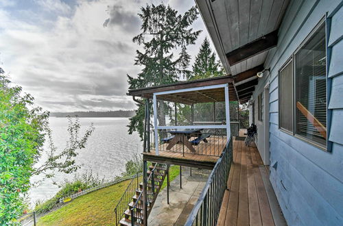 Foto 20 - Quiet Beachfront Family Home w/ Mt. Rainier Views