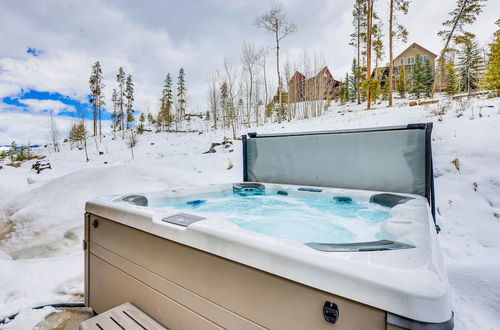 Photo 30 - Fraser Cabin w/ Hot Tub & Mountain Views