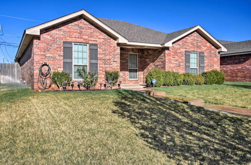 Foto 9 - Amarillo Abode w/ Sunroom ~ 4 Mi to Downtown