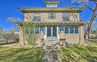 Photo 1 - Spacious 'old Saguache Manor' - Built in 1914