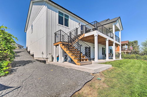 Photo 30 - Picturesque Moses Lake House w/ Boating Dock