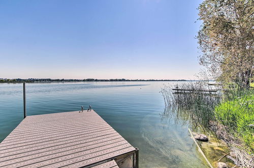 Foto 3 - Picturesque Moses Lake House w/ Boating Dock