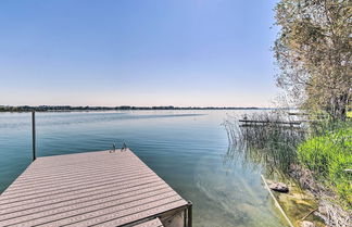 Photo 3 - Picturesque Moses Lake House w/ Boating Dock