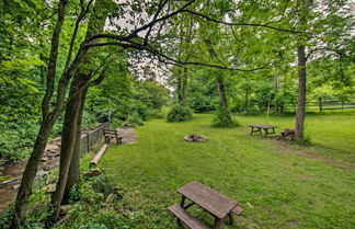 Photo 3 - Tranquil Creekside Tiny Home in Dutch Country