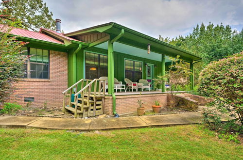 Photo 4 - Oxford Home With Hot Tub, 10 Mi to Ole Miss