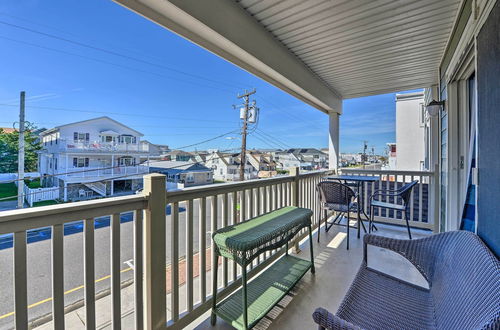 Foto 11 - Spacious Wildwood Townhome w/ Covered Balcony