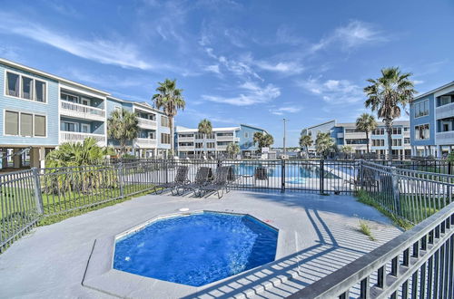 Photo 35 - Gulf Shores Condo: Private Balcony & Beach Views