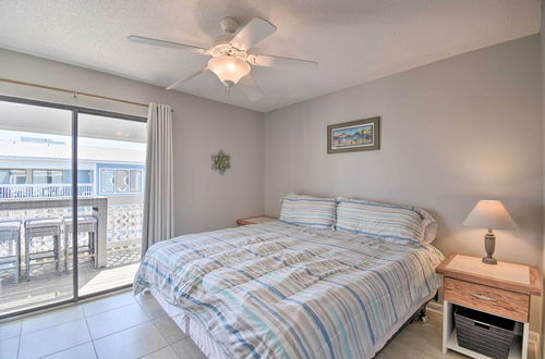 Photo 9 - Gulf Shores Condo: Private Balcony & Beach Views