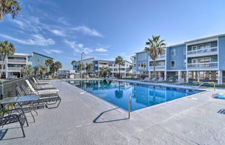 Photo 1 - Gulf Shores Condo: Private Balcony & Beach Views