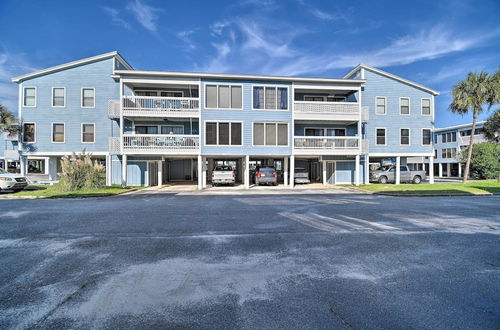 Photo 8 - Gulf Shores Condo: Private Balcony & Beach Views