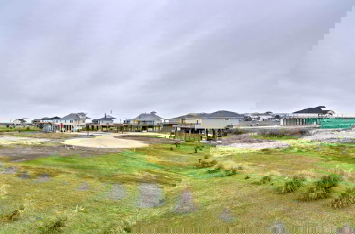 Foto 30 - Coastal Port Bolivar Home - Walk to Beach