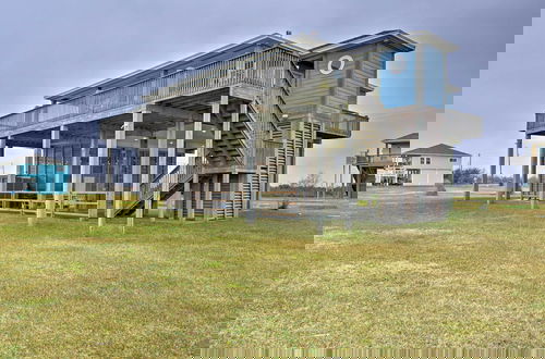 Foto 3 - Coastal Port Bolivar Home - Walk to Beach