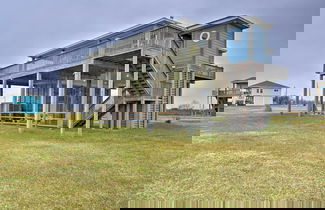 Foto 3 - Coastal Port Bolivar Home - Walk to Beach