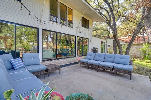 Foto 11 - Modern Austin Home w/ Yard ~ 1 Mi From Acl