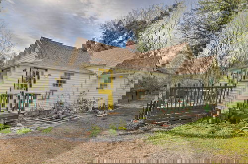 Foto 1 - Stylish Asheville Home w/ Backyard & Fire Pit