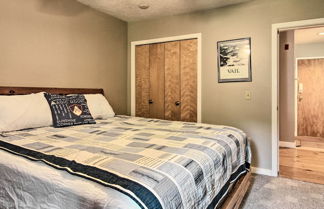 Foto 2 - Cozy Condo w/ Magic Mountain Ski-in Access