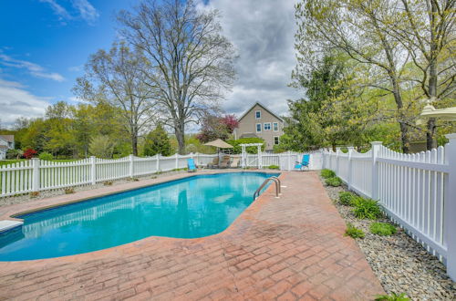 Photo 12 - Beacon Area Vacation Rental With Heated Pool