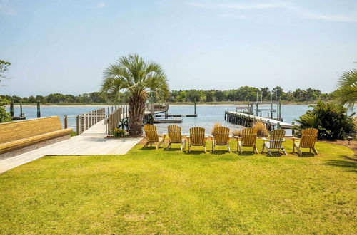 Foto 31 - Beaufort Townhome w/ Game Room: 8 Mi to Beaches