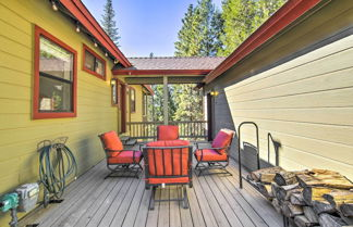 Photo 2 - Charming Chester Home w/ Furnished Porch