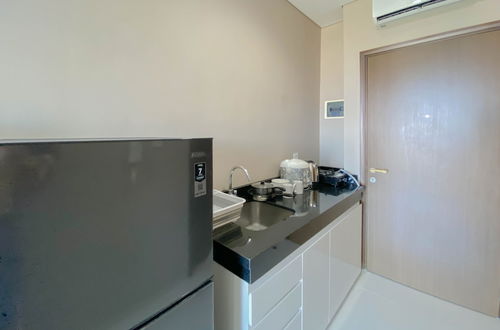 Foto 6 - Nice And Elegant Studio At 9Th Floor Ciputra International Apartment