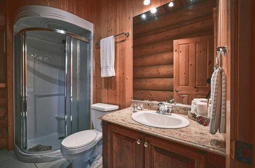 Photo 20 - Executive Plus 44 - Majestic log Chalet With hot tub Sauna Heated Pool and Close to Activities