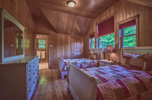 Foto 16 - Executive Plus 44 - Majestic log Chalet With hot tub Sauna Heated Pool and Close to Activities