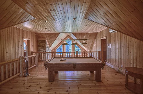 Photo 24 - Executive Plus 44 - Majestic log Chalet With hot tub Sauna Heated Pool and Close to Activities