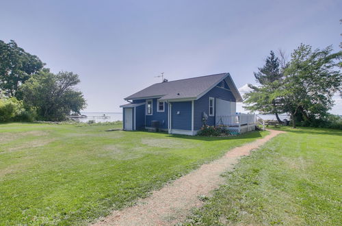 Foto 17 - Cozy Fremont Cottage on Lake Poygan + Fishing Dock