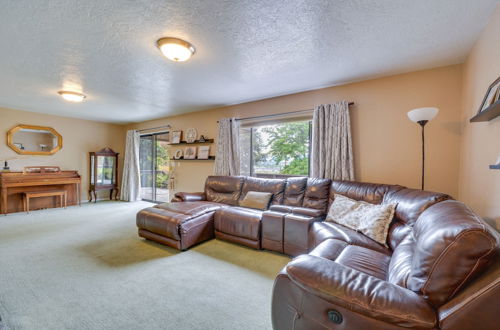 Photo 28 - Stunning Medford Escape w/ Panoramic Views