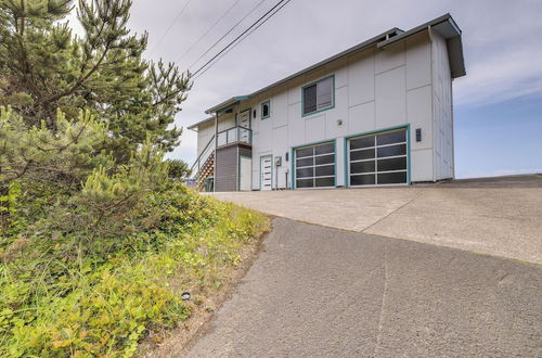 Photo 35 - Oceanfront Home w/ Hot Tub+sauna, 8 Mi. to Newport