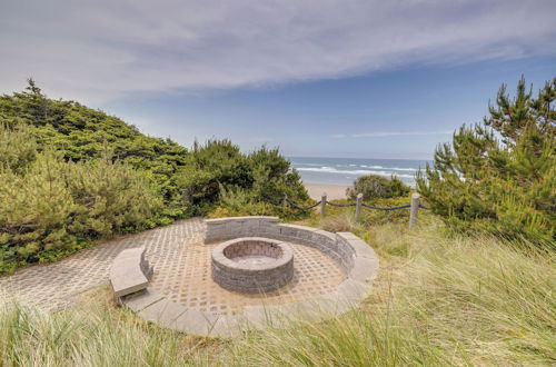 Photo 33 - Oceanfront Home w/ Hot Tub+sauna, 8 Mi. to Newport