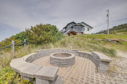 Photo 29 - Oceanfront Home w/ Hot Tub+sauna, 8 Mi. to Newport