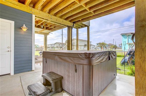 Photo 23 - Galveston Home w/ Shared Hot Tub - Walk to Beach