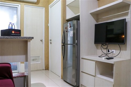 Photo 13 - Fancy And Nice 2Br Apartment At Green Pramuka City