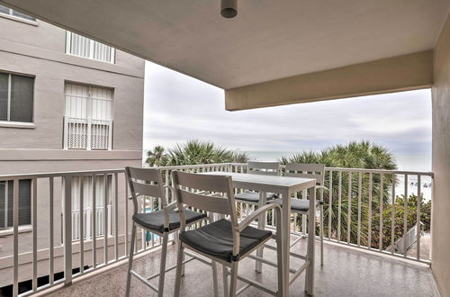 Foto 8 - Indian Shores Condo w/ 2 Balconies & Pool Access