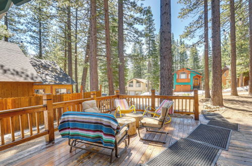 Foto 18 - Tahoe Home w/ Deck: 7 Mi to Lakeshore