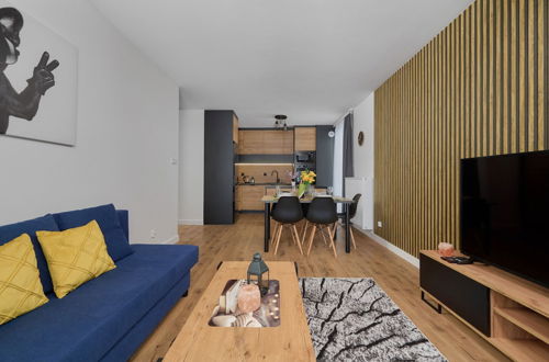 Photo 19 - Pet-friendly Apartment by Renters