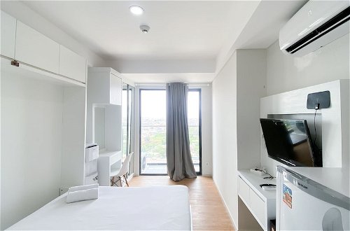 Photo 14 - New And Modern Studio At Daan Mogot City Apartment