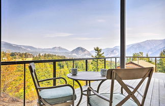 Photo 1 - 'gorge Retreat' - Modern Carson Home w/ Mtn Views