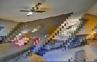 Foto 2 - Lakefront Eau Galle Home w/ Hot Tub & Fire Pit
