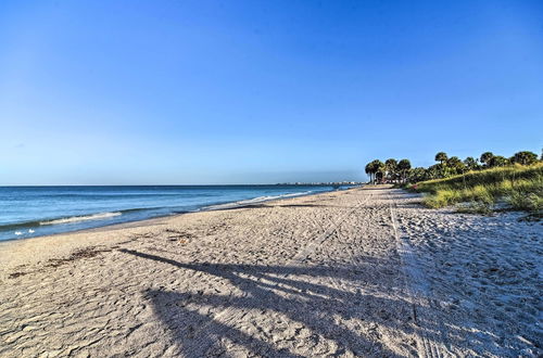 Photo 2 - Bright Gulf Coast Escape - 8 Mi to Johns Pass