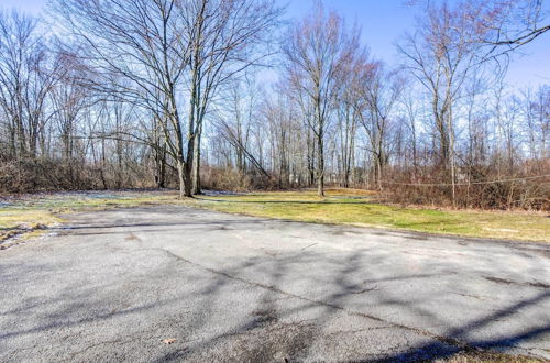 Photo 7 - Pet-friendly Youngstown Cottage w/ Yard